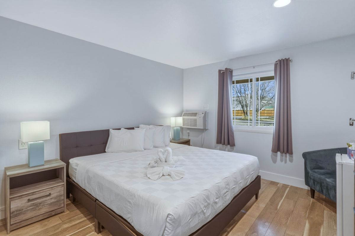 ADA king room at our Pagosa Springs Hotel